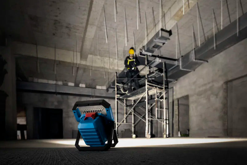 Bosch Professional GLI 18V-3000 (C) Akku-Bauleuchte solo (06014A8100)